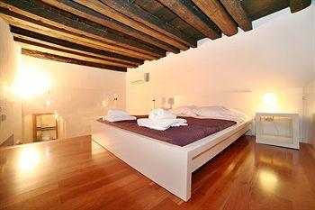 Florentia Suites Hotel Firenze